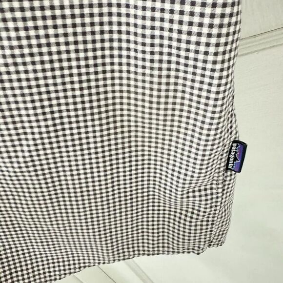 Patagonia Black and White Checkered Casual Button Down Shirt - Picture 5 of 9